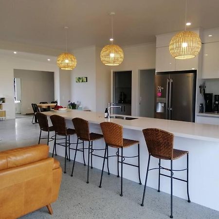 Purangi Beachhouse - 2 Bedroom Cooks Beach Esterno foto